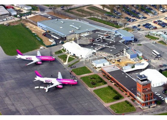Order a taxi from Charles de Gaulle Airport Orly Airport | Transfer Bowl De Gaulle - Orly