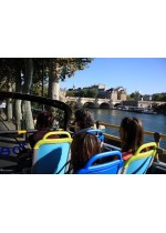 Sightseeing tour of Paris by Bus