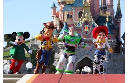 Disneyland tickets in 2 PARK 1 day