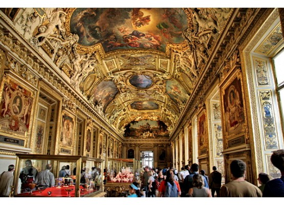 Group tour of the Louvre in English speaking guide.