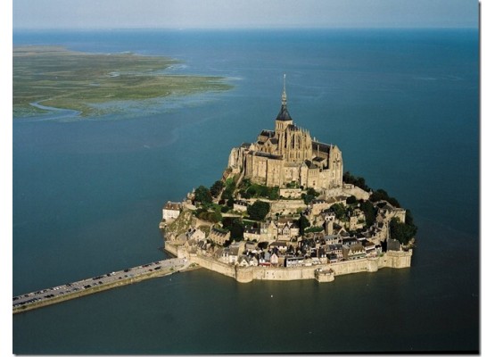 Mont Saint Michel and Cancale Cheap tour in mini-groups